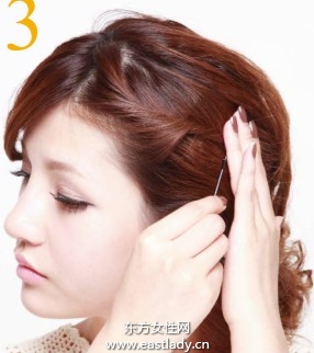 凌亂卷發(fā)變美麗的發(fā)型設(shè)計(jì)步驟