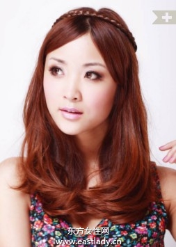 清甜中分內(nèi)卷發(fā) 浪漫隨性波西米亞風(fēng)情