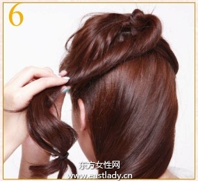 完美弧度花苞團(tuán)子發(fā)簡(jiǎn)約而又不失造型感