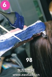 給自己染發(fā)讓色彩飄逸而出清爽怡人