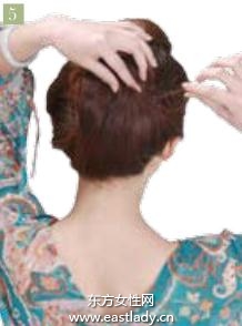 俏麗復(fù)古小發(fā)髻 散發(fā)出無限優(yōu)雅氣息