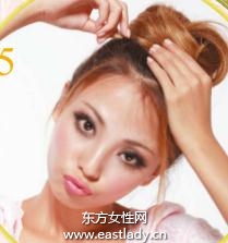 2013最新發(fā)型華麗甜美感花苞頭