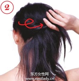 蓬松飄逸斜發(fā)發(fā)型設(shè)計(jì)給人驚艷的感覺