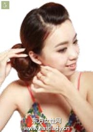 側(cè)擰卷花苞頭發(fā)型設(shè)計(jì)在平凡中大放異彩