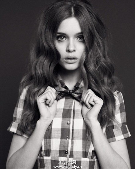 時尚卷發(fā)發(fā)型圖片欣賞