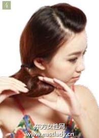 側(cè)擰卷花苞頭發(fā)型設(shè)計(jì)在平凡中大放異彩