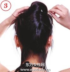 性感撩人盤發(fā)發(fā)型 讓臉看起來比較小