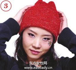 慵懶的卷發(fā)+脖套這個冬天不太冷