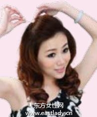 韓式絲巾戴法 典雅且婉約