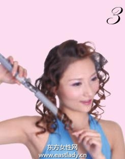 活力四射中長(zhǎng)卷發(fā)素雅中透露幾分動(dòng)感