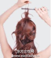 馬尾花卷發(fā)發(fā)型豐富而醇美