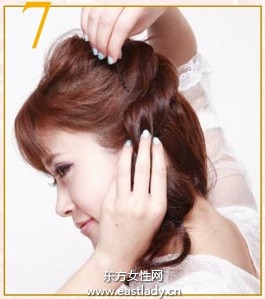 完美弧度花苞團(tuán)子發(fā)簡(jiǎn)約而又不失造型感