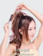 神秘華麗卷發(fā)發(fā)型令人著迷的神秘感