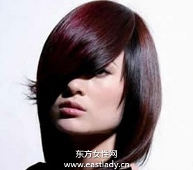 使用電吹風打造持久蓬松感發(fā)型