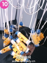 時(shí)尚卷發(fā)造型基本步驟體現(xiàn)女性溫婉秀麗