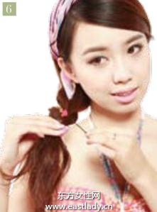 側(cè)三股絲帶編發(fā)休閑旅行首選發(fā)型