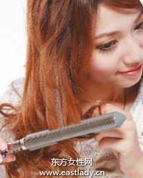 可愛(ài)發(fā)型之蓬松感半高盤發(fā)發(fā)型設(shè)計(jì)