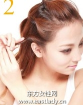 旋擰發(fā)固定劉海展現(xiàn)成熟女人味