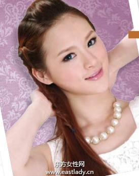 時尚韓式編發(fā)變身職場Lady