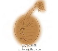 適合卷發(fā)美女的馬尾發(fā)型造型