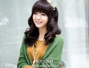 甜美長(zhǎng)發(fā)燙發(fā)發(fā)型 盡顯清新柔美風(fēng)范