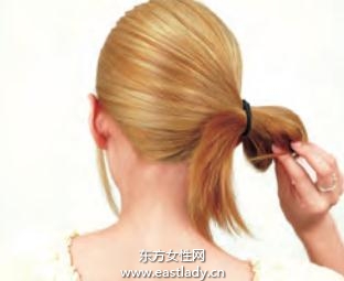 2013最新側(cè)花苞發(fā)型設(shè)計(jì)簡約不簡單