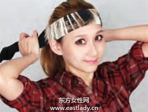 時(shí)尚頭巾的系法做運(yùn)動(dòng)風(fēng)美少女