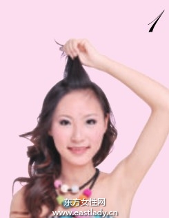 蝴蝶結(jié)小束發(fā)簡(jiǎn)單迷人富含溫情氣息