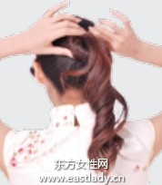 2013最新韓式扭發(fā)發(fā)型扎法步驟