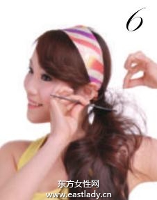 厚重卷發(fā)發(fā)型不斷提高女人性感指數(shù)