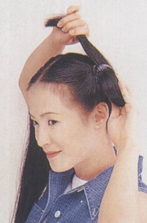 如何扎馬尾 2012最潮馬尾辮的扎法