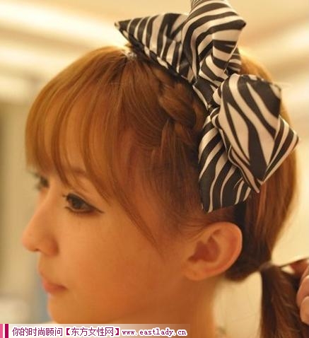 DIY韓式發(fā)箍編發(fā) 讓你散發(fā)獨特甜美魅力