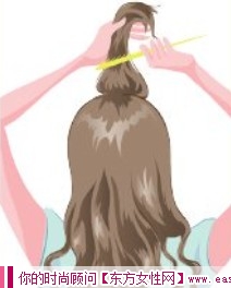 蓬松馬尾卷發(fā)型 突出臉蛋美