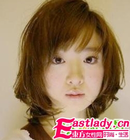 日本時(shí)尚發(fā)型潮 長(zhǎng)及鎖骨的嫵媚