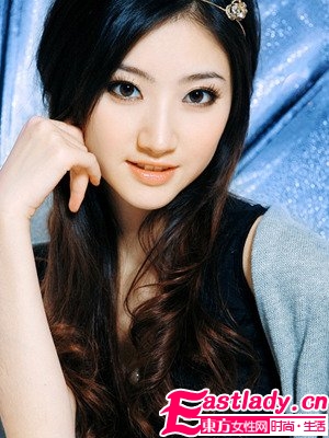 8步驟教你打理小女人浪漫卷發(fā)