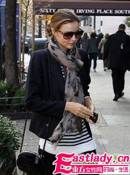 俏麗活潑 明星也愛的冬季盤發(fā)