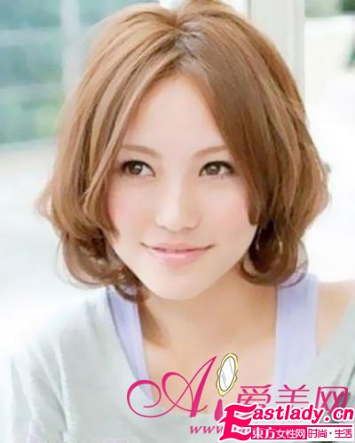 2012新款中分BOB頭 盡現(xiàn)時尚活力氣質(zhì)