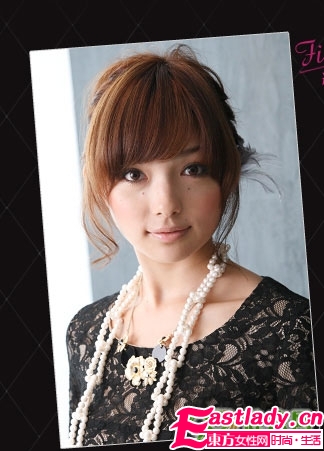 強薦 節(jié)日款靚麗發(fā)型DIY步驟圖解