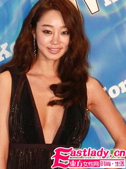 韓一線明星最新時(shí)尚造型秀