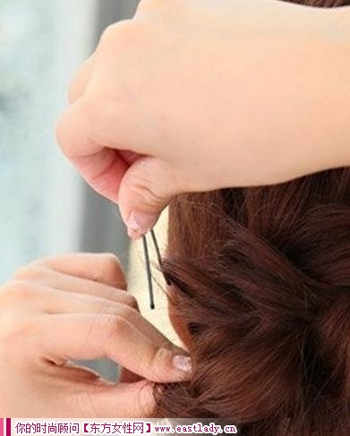 韓式編發(fā)教程圖解打造時(shí)尚優(yōu)雅氣質(zhì)