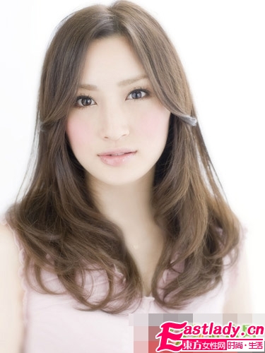 適合國(guó)字臉MM的發(fā)型