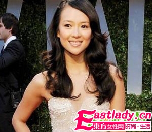 章子怡示范時(shí)尚甜美新娘發(fā)型