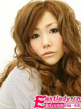 甜美發(fā)型 打破冬季沉悶感