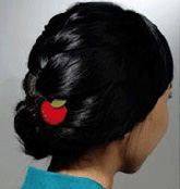 韓式經(jīng)典盤發(fā)DIY步驟圖解