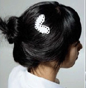 韓式經(jīng)典盤發(fā)DIY步驟圖解