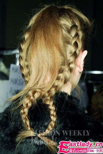 入秋文藝女最?lèi)?ài)辮子造型