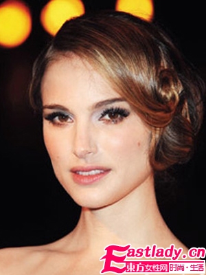 明星靚發(fā)型 瞬間年輕的秘密