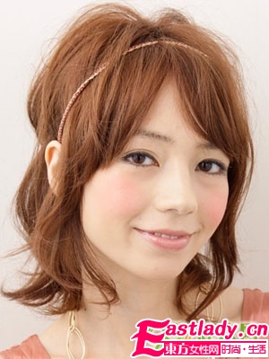 輕熟女最愛(ài)秋冬時(shí)尚中短發(fā)