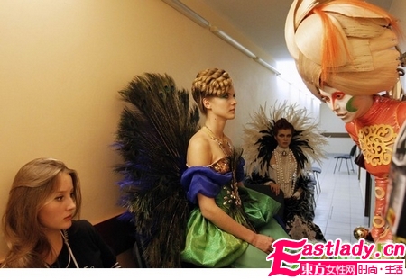 莫斯科另類發(fā)型秀 雷過Lady GaGa