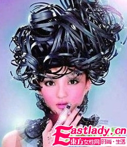 張韶涵俏皮演繹11款魅力發(fā)型